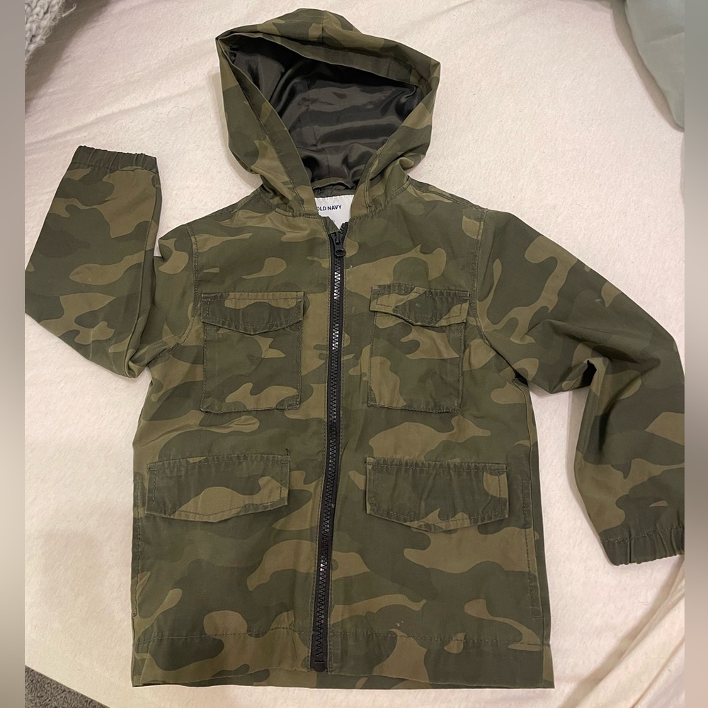 Boys Hooded Rain Coat EXCELLENT CONDITION!
